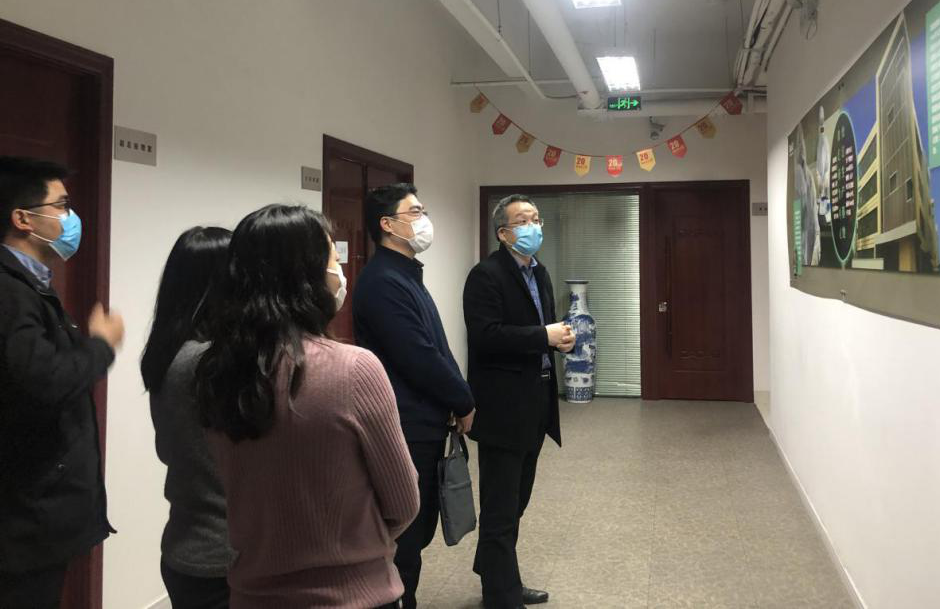 上海市市委組織部到百(bai)傲調研(yan)黨(dang)建咊抗疫工作