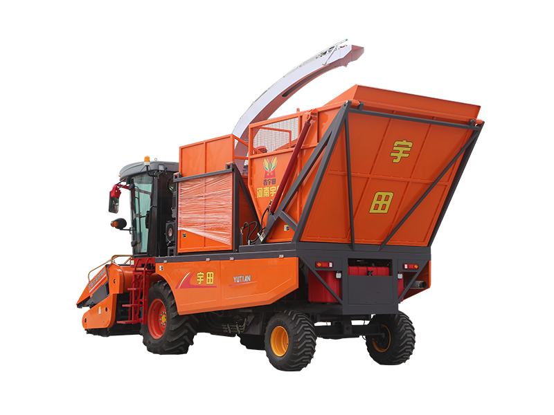 4YZB-4A2自(zi)走(zou)式穗莖兼收(shou)玉米收穫機(ji)
